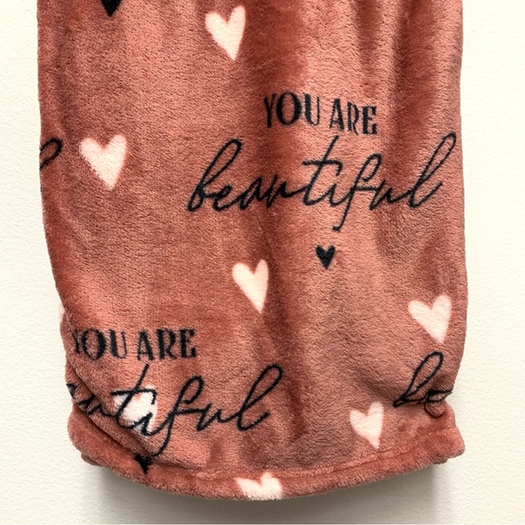 Everly Lane Plush Throw Blanket 50x60 YOU ARE BEAUTIFUL Hearts Valentines‎ Gift - Picture 3 of 8